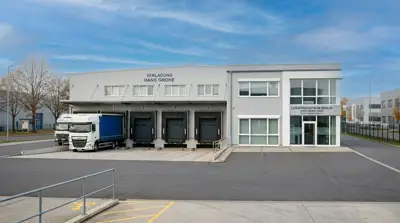 Außenansicht Halle